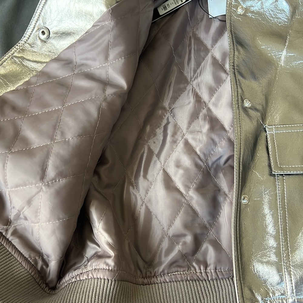 💫Metallic varsity Jacket✨ - Picture 4 of 8